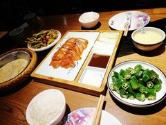 北京传统烤鸭-娄三少春饼·烤鸭(合生汇购物中心店)