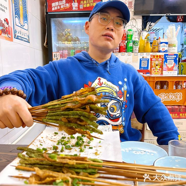 成都探店｜烟火气很浓的烧烤店夜宵好去处[色]