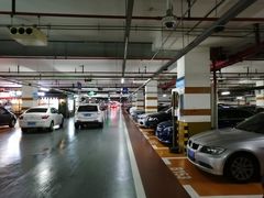 -百联中环购物广场-停车场