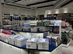 -一直娱POP研究所(万象城店)