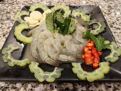 雨露浸鲜虾-光海鲜鱼翅餐厅(叻差拉披色路店)