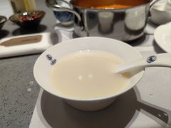 -红鼎豆捞·非遗鲍皇汤火锅(宝丰路店)