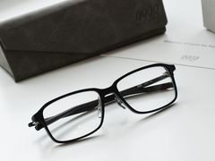 -目艮眼镜SHOWROOM(品牌集合店)