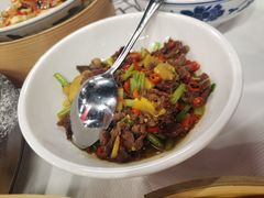 小炒黄牛肉-新李记 · 口味菜馆(南郊公园店)