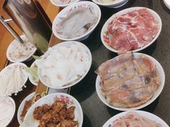 -沸炉重庆老火锅(军事博物馆店)