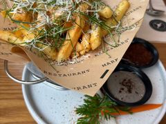 -Mark&Mars Restaurant