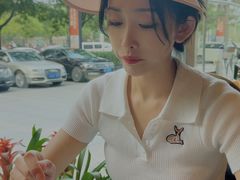-斯普汇生蚝牛排馆(中骏世界城店)