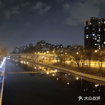 恢复到原来的人挤人的时候也不用多久吧