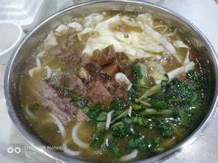 -花溪王记牛肉粉(四季花溪商场店)