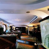 葡萄牙米其林一星餐厅海外分店，从餐前面包开始惊艳