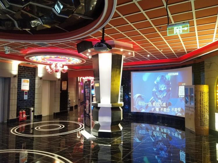 麦霸量贩式ktv-"太赞了,今天逛街,来泉汇广场看到五楼有家.