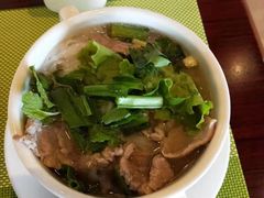 -岘港皇冠假日酒店