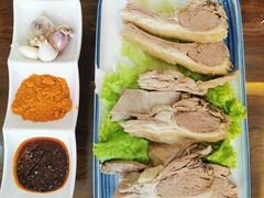 -三江源美食城