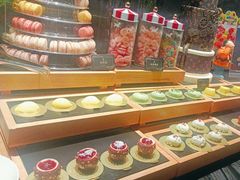 -雍容荟帝王蟹活龙虾展台自助(IFS黑金店)