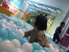 -蒙特利亲子乐园