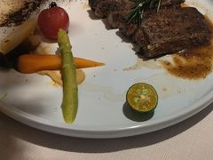 -春树下·树屋花房西餐厅(罍街AS1980店)