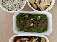 -老乡鸡(亳州路天庆大厦店)
