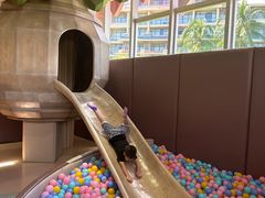 -水桶王国主题餐厅·聚会·生日派对·亲子活动·家庭套餐(亚龙湾希尔顿店)