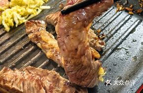 Charcoal-Grilled Beef Brisket