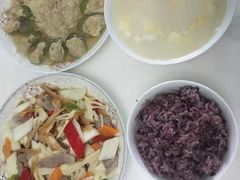 -爱的果实月嫂育婴师(世纪东方店)