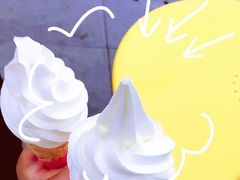 -蜜雪冰城(动物园地铁A口旁小吃街店)