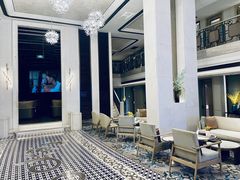 -浅深(世茂滨江精品店)