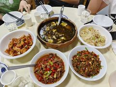 -笨罗卜浏阳菜馆(太平街店)