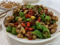 -乡土特色.冷锅鱼.牦牛肉汤锅