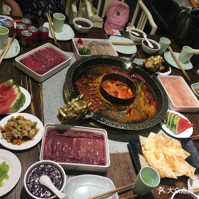 上里巴人火锅(总店)图片