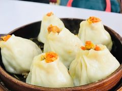 顶黄加蟹小笼包-常州糕团店(北大街新世纪商城店)