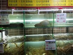 -覃记海鲜美食餐厅