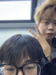 -米可造型烫发染发