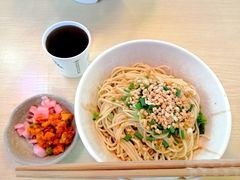 -铁二锅米线童谣洋芋饭(立海大厦店)