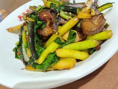 红菜苔炒腊肉-天下客饭店(中山路店)