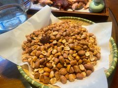 -馨月湾传统精品美食坊(市府总店)