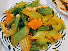 凉拌西芹-兰亭安泊牛肉面(乐都路店)