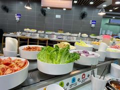 自助取餐区-咕叽咕叽自助烤肉小火锅(西城广场购物中心店)