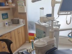 -上海仁爱医院口腔科 · 种植