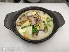 蔬菜搭牛肉-24 新村雪浓汤(长白山烤肉店)