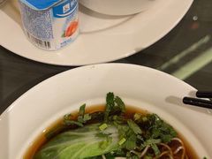 -上海滴水湖皇冠假日酒店