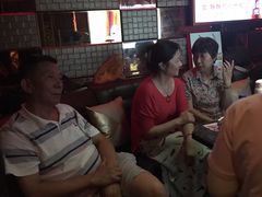 -好乐迪(张扬路八佰伴店)