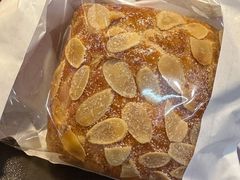 -好利来(上海长宁龙之梦店)