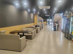 -中地华冠羽毛球俱乐部