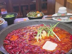 -沸炉重庆老火锅(军事博物馆店)