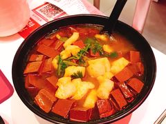 油豆腐鸭血粉丝汤-小杨生煎(湟普汇店)