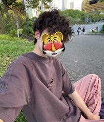 -海文先生国潮烫染男士理发馆