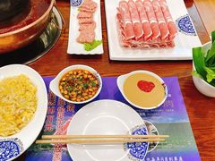 -楼外楼大刀肉传统火锅居(博学路店)