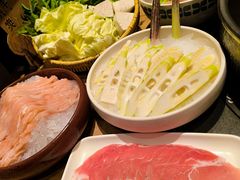 -巴奴毛肚火锅(龙湖锦艺城店)
