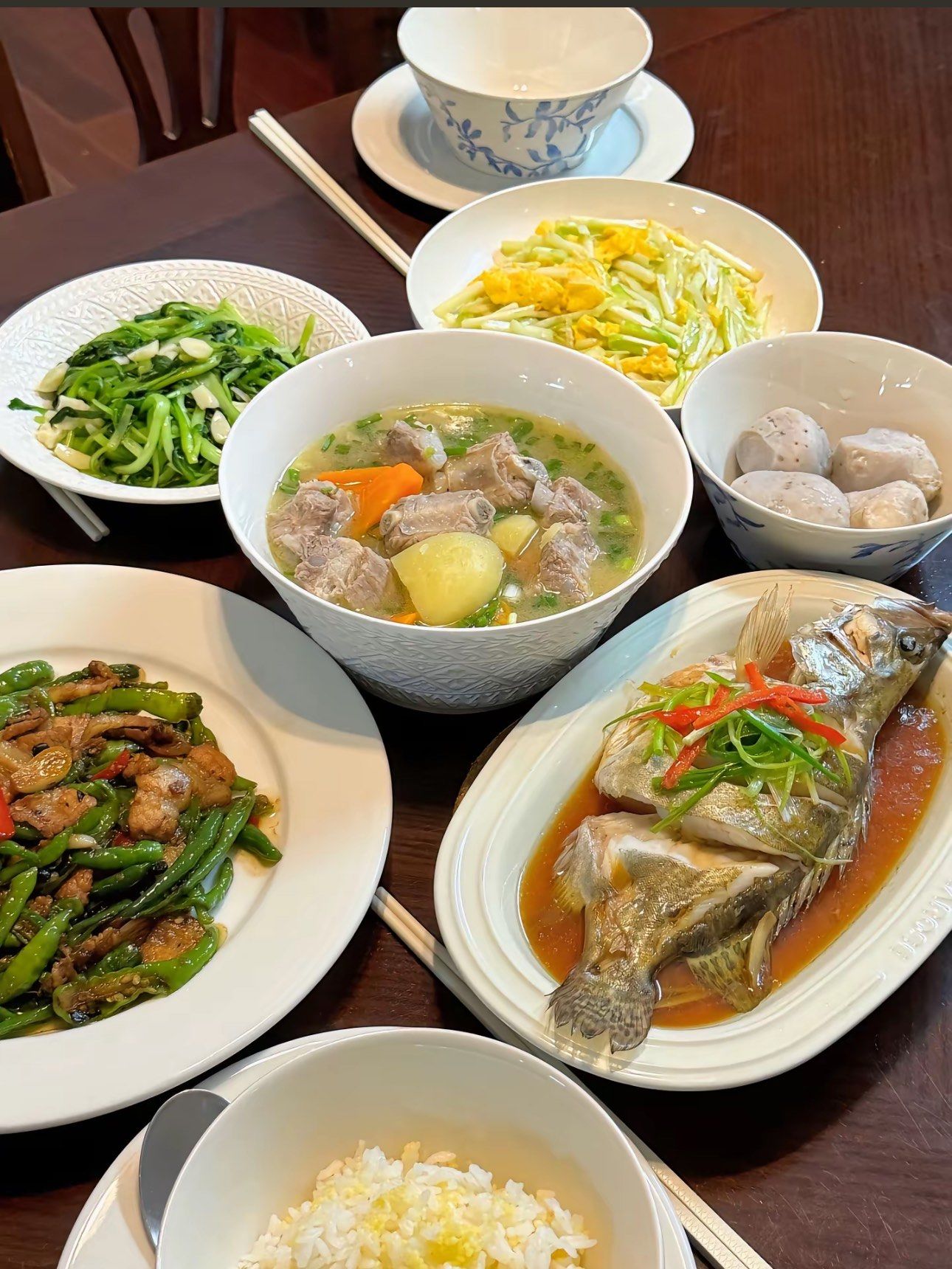 清蒸鱼的午餐时光