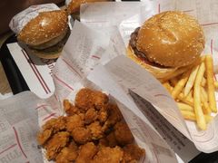-The Habit Burger Grill 哈比特汉堡(爱琴海店)